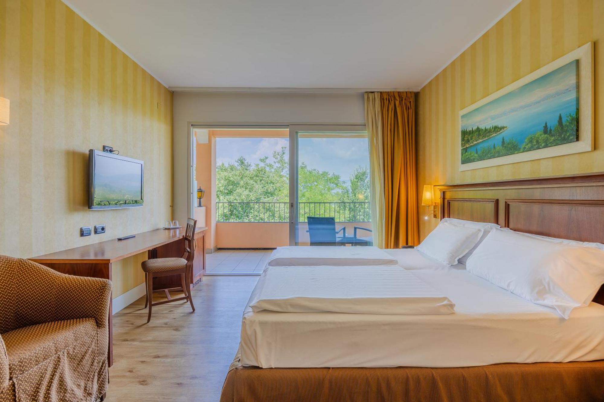Hotel Boffenigo - The Golden Hour กอสเตร์มาโน ภายนอก รูปภาพ