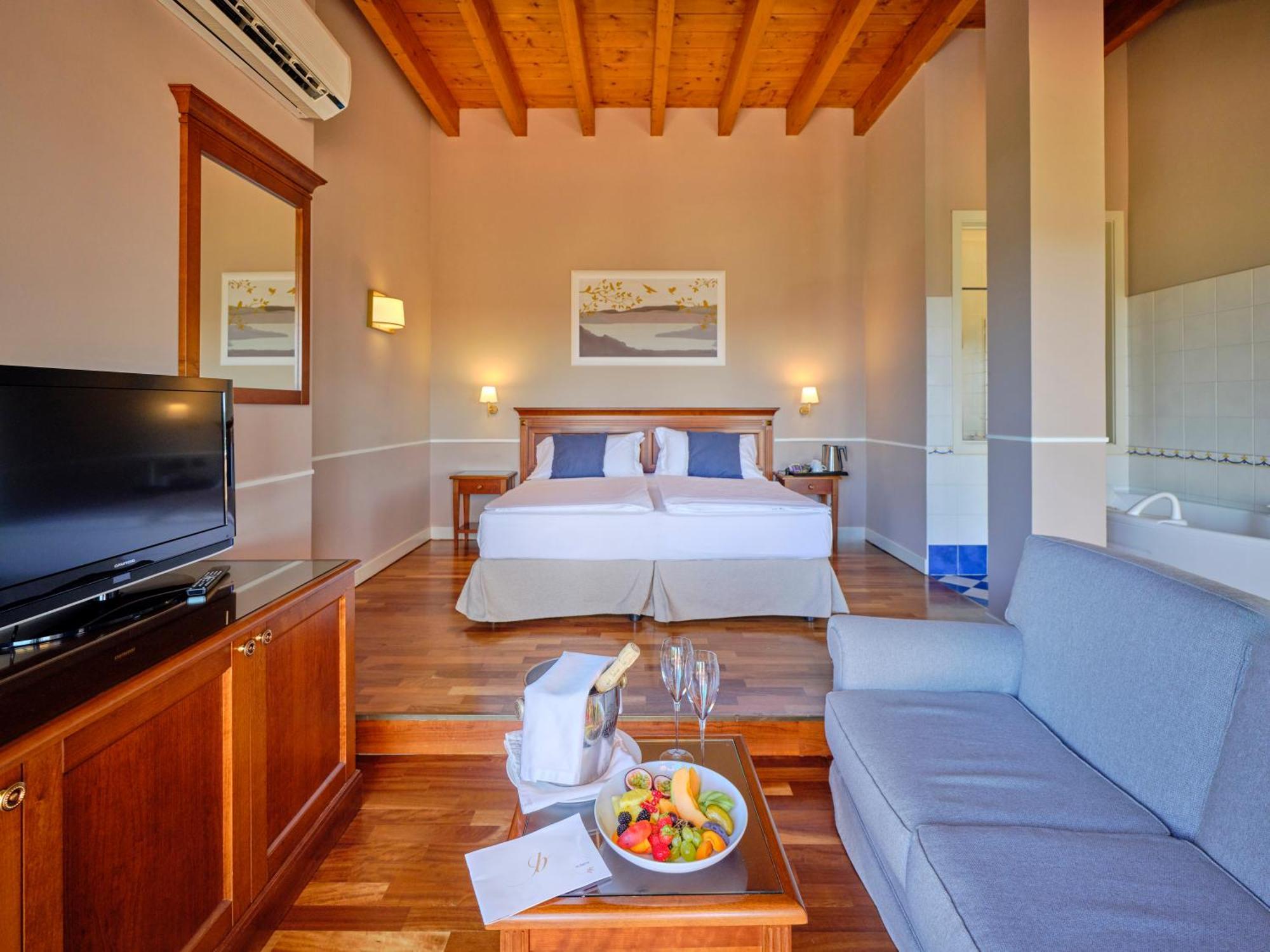 Hotel Boffenigo - The Golden Hour กอสเตร์มาโน ภายนอก รูปภาพ