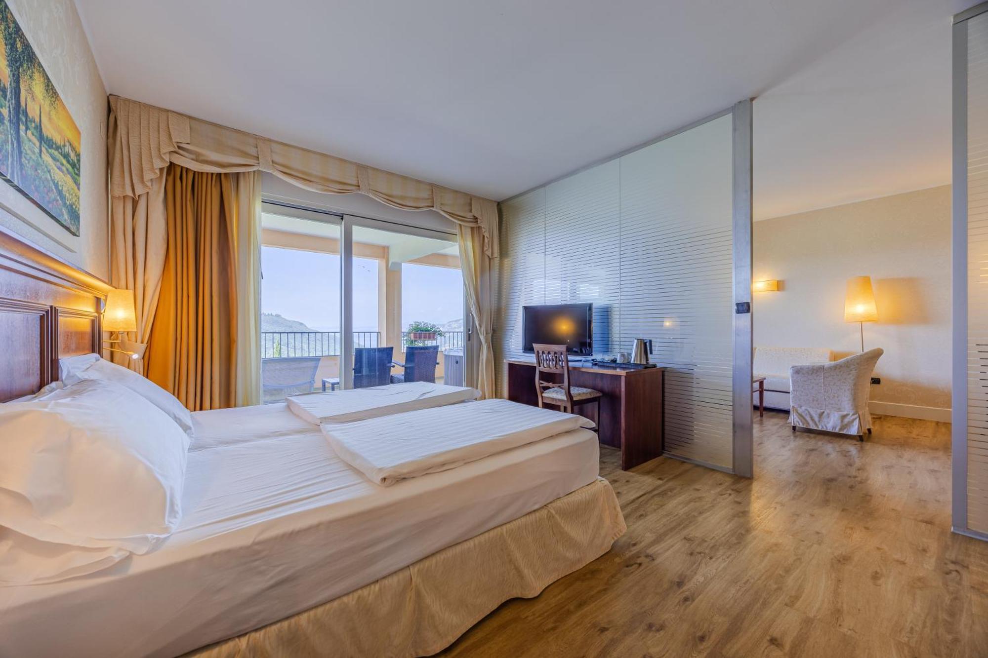 Hotel Boffenigo - The Golden Hour กอสเตร์มาโน ภายนอก รูปภาพ